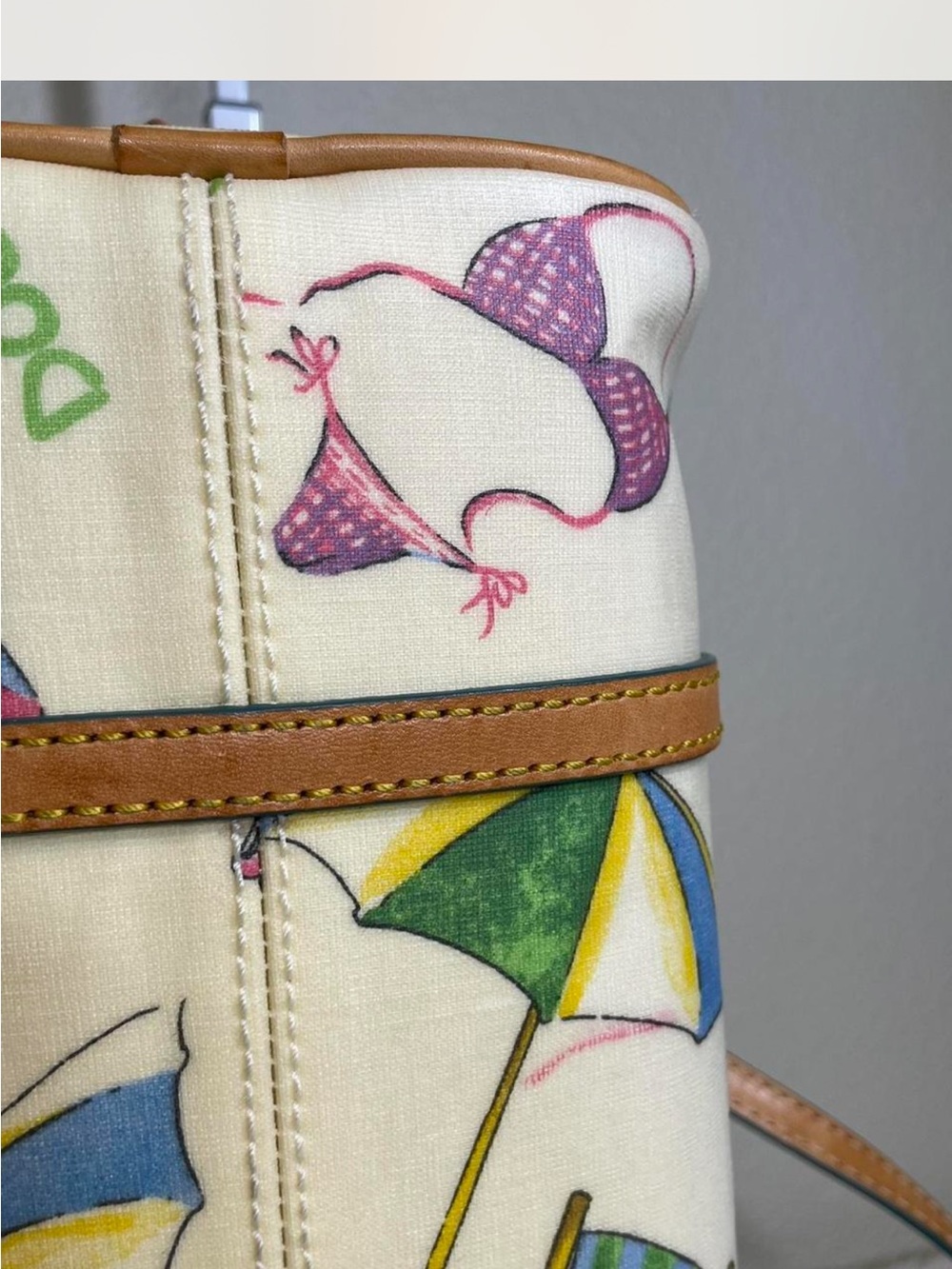 Dooney & Bourke Barrel Bag - Picture 7 of 8